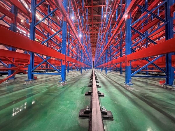 Automatizēta noliktavas jaunināšana kuģu būves rūpnīcai: kā kuģu griešana nod...